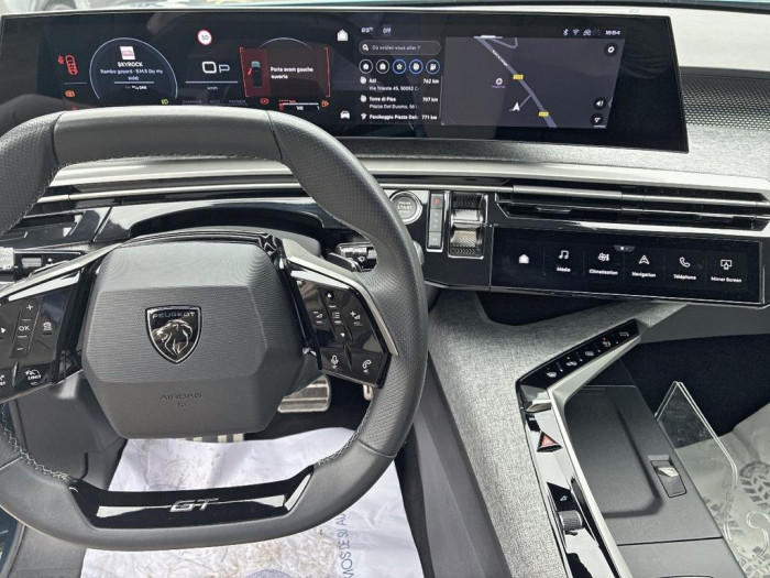 Peugeot 5008 Hybrid 145 ch e-DCS6 GT