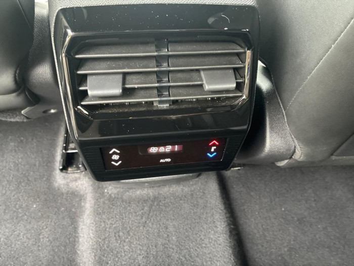 Peugeot 5008 Hybrid 145 ch e-DCS6 GT