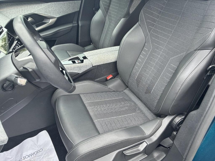 Peugeot 5008 Hybrid 145 ch e-DCS6 GT