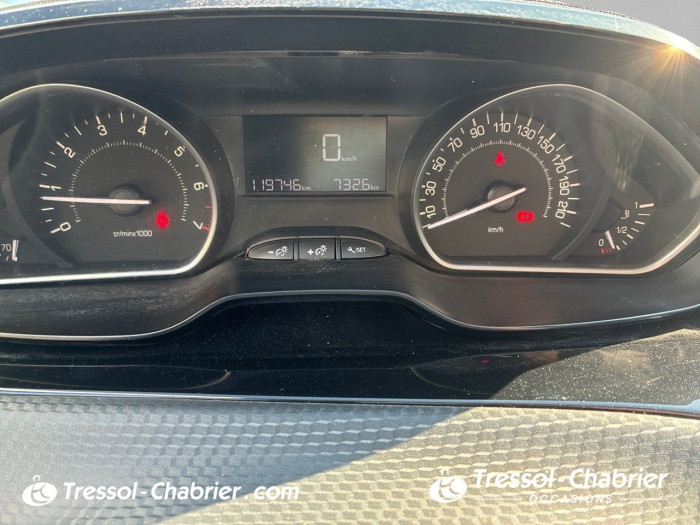 Peugeot 208 1.2 PureTech 82ch BVM5 Style