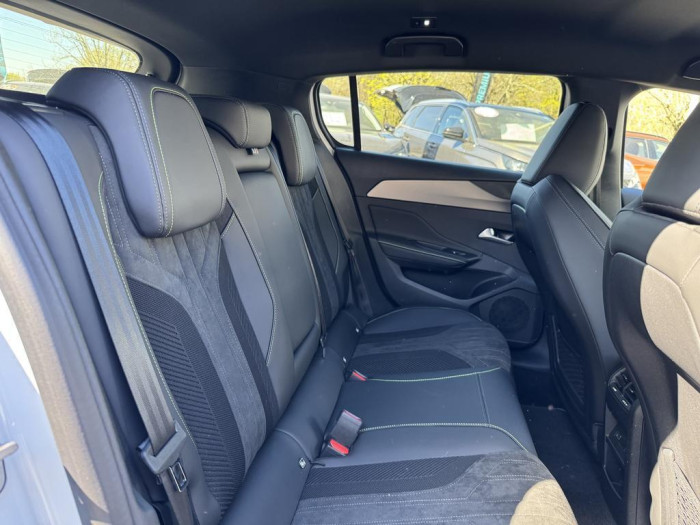 Peugeot 308 BlueHDi 130ch S&S EAT8 GT