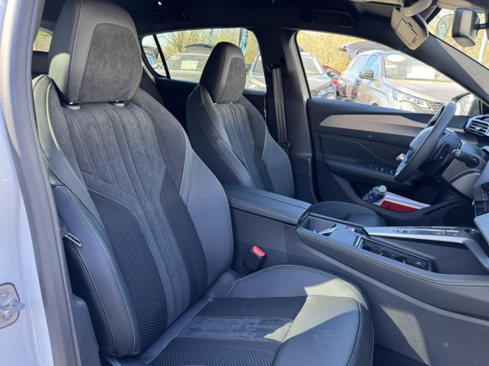 Peugeot 308 BlueHDi 130ch S&S EAT8 GT
