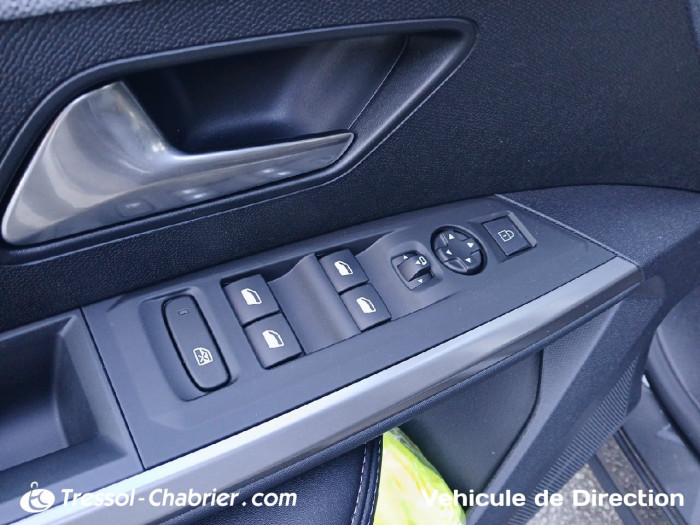 Peugeot 5008 Nouveau Plug-in Hybrid 225 ch e-DCS7 Allure