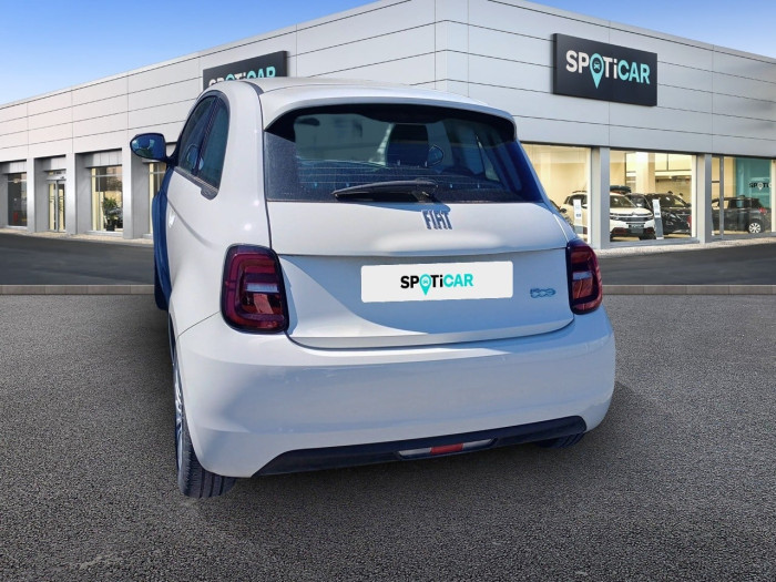 Fiat 500e BERLINE MY22 SERIE 1 STEP 1 500 e 95 ch Action Plus