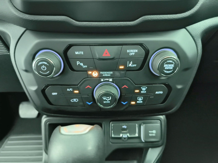 Jeep Renegade 1.3 GSE T4 150 ch BVR6 Quiksilver Edition