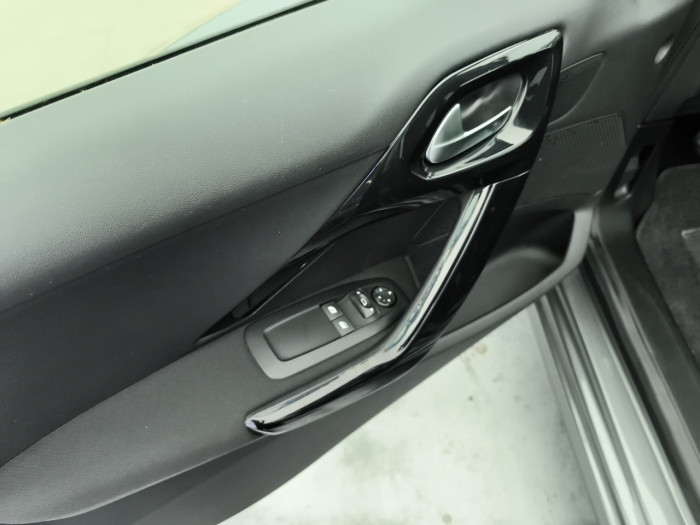 Peugeot 208 BUSINESS 1.6 BlueHDi 100ch S&S BVM5 Allure Business