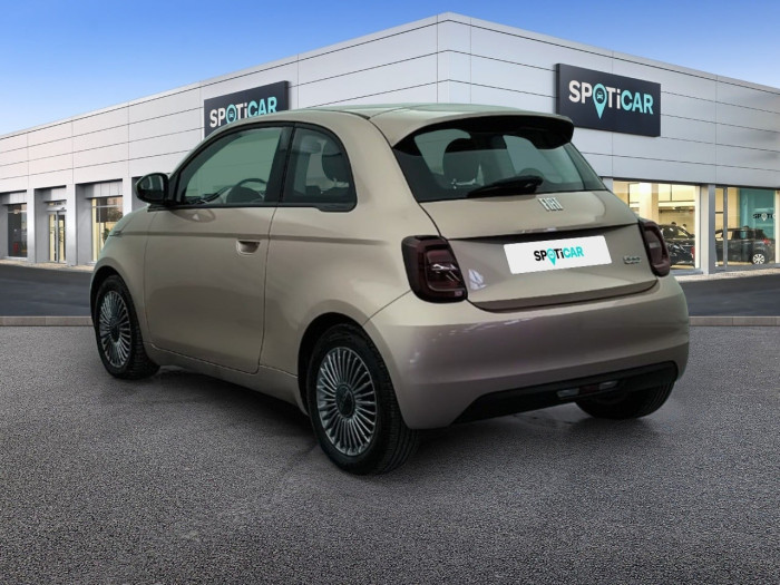Fiat 500e BERLINE MY22 SERIE 1 STEP 2 500 e 95 ch Icône