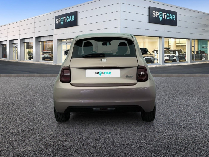 Fiat 500e BERLINE MY22 SERIE 1 STEP 2 500 e 95 ch Icône