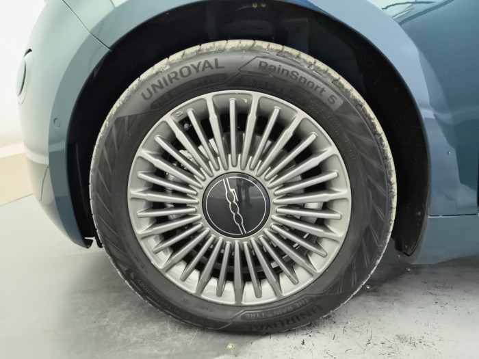 Fiat 500e BERLINE MY22 SERIE 1 STEP 1 500 e 118 ch Icône