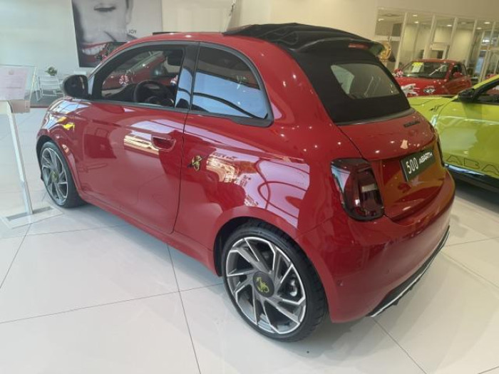 Abarth 500e CABRIOLET Nouveau 155 ch Turismo