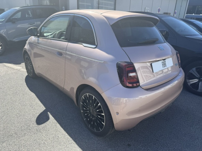 Fiat 500e 3+1 500 3+1 e 95 ch La Prima