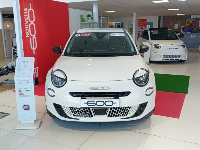 Fiat 600 1.2 Hybrid 136ch DCT6