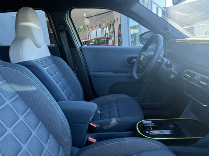 Fiat GRANDE PANDA Nouveau T-Gen 3 1.2 Hybrid Turbo 110 ch eDCT6 La Prima