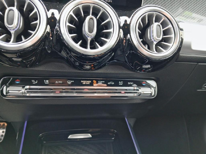 Mercedes GLB 250 8G-DCT 4Matic AMG Line Launch Edition