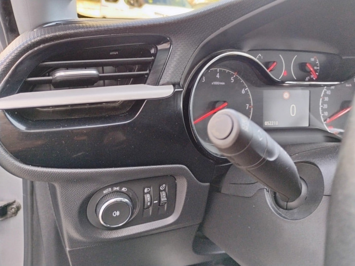 Opel CORSA 1.2 75 ch BVM5 Edition Business