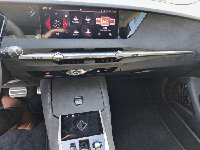 DS DS 4 Hybride E-Tense 225 EAT8 Performance Line+