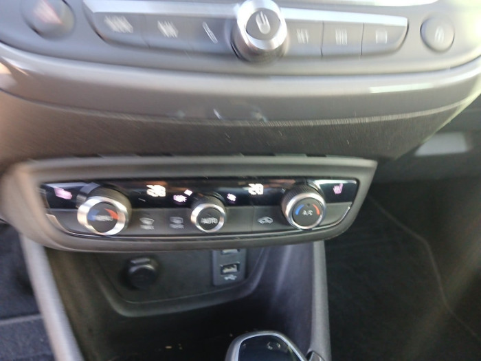 Opel Crossland 1.5 D 120 ch BVA6 Elegance Business