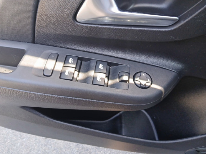 Opel CORSA ELECTRIQUE 136 ch & Batterie 51 kWh