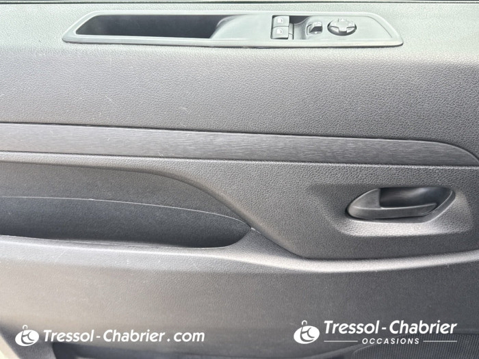Opel VIVARO FOURGON FGN TAILLE M BLUEHDI 145 S&S EAT8