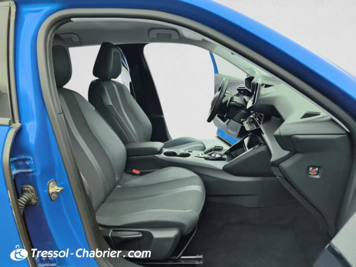 Peugeot 2008 PureTech 130 S&S EAT8 Allure
