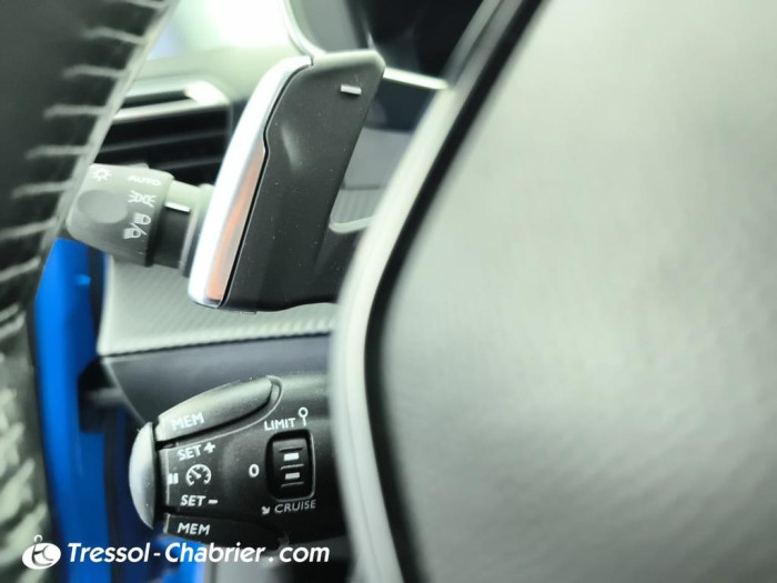 Peugeot 2008 PureTech 130 S&S EAT8 Allure