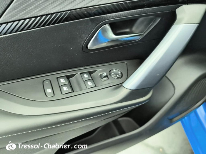 Peugeot 2008 PureTech 130 S&S EAT8 Allure