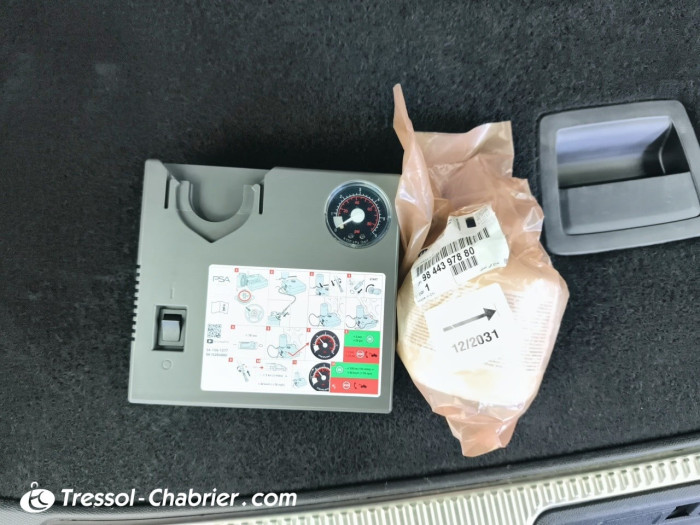 DS DS7 CROSSBACK Hybride E-Tense 300 EAT8 4x4 Rivoli
