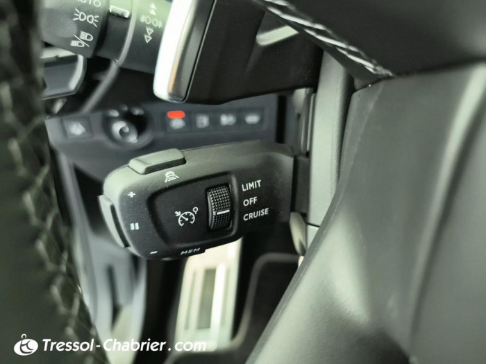 DS DS7 CROSSBACK Hybride E-Tense 300 EAT8 4x4 Rivoli