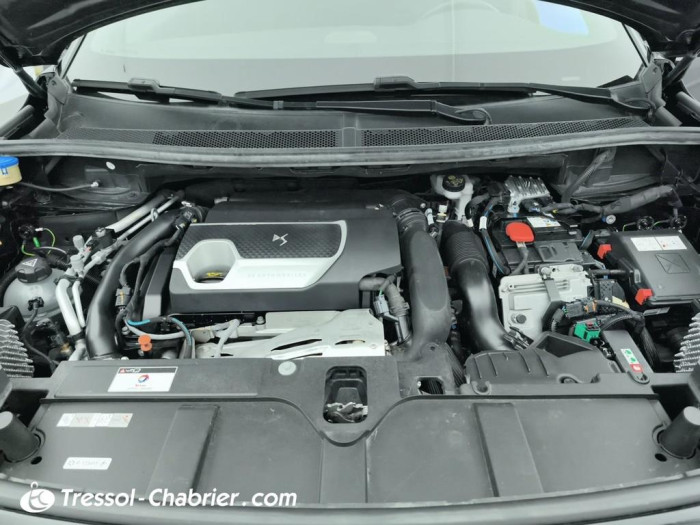 DS DS7 CROSSBACK Hybride E-Tense 300 EAT8 4x4 Rivoli