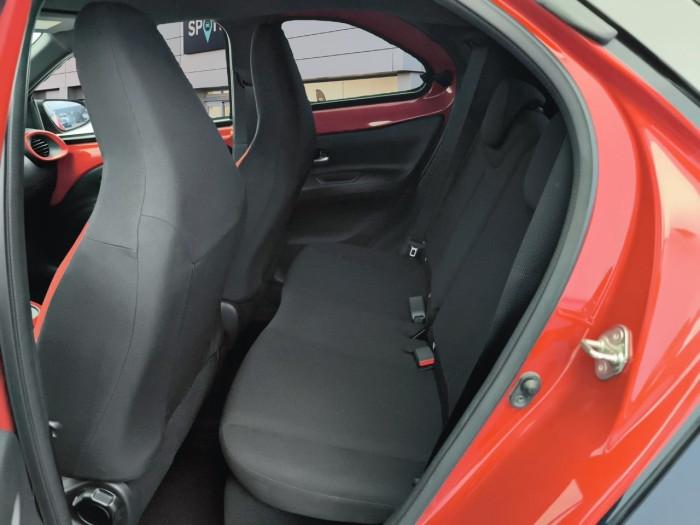 Toyota Aygo X 1.0 VVT-i 72 S-CVT Dynamic