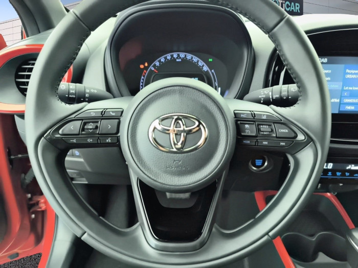 Toyota Aygo X 1.0 VVT-i 72 S-CVT Dynamic