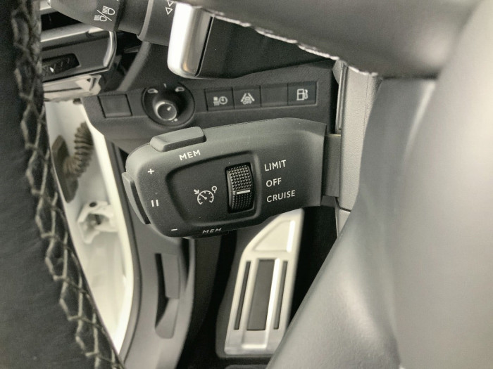 DS DS7 CROSSBACK Hybride E-Tense 225 EAT8 Rivoli