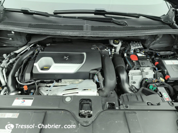 DS DS7 CROSSBACK Hybride E-Tense 300 EAT8 4x4 Rivoli