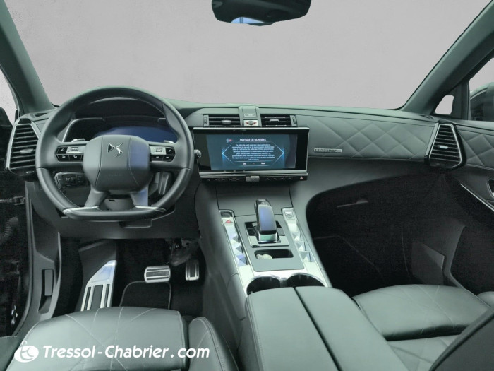 DS DS7 CROSSBACK Hybride E-Tense 300 EAT8 4x4 Rivoli