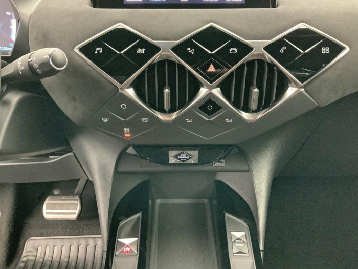 DS DS 3 CROSSBACK ELECTRIQUE DS3 Crossback E-Tense Performance Line