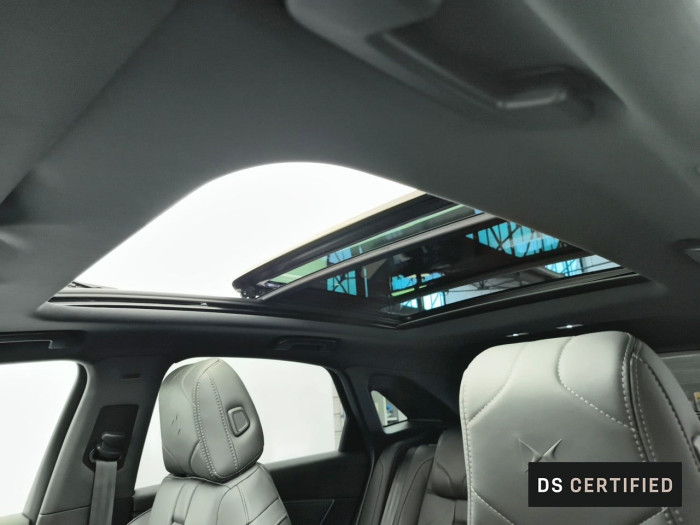 DS DS7 CROSSBACK Hybride E-Tense 300 EAT8 4x4 Louvre