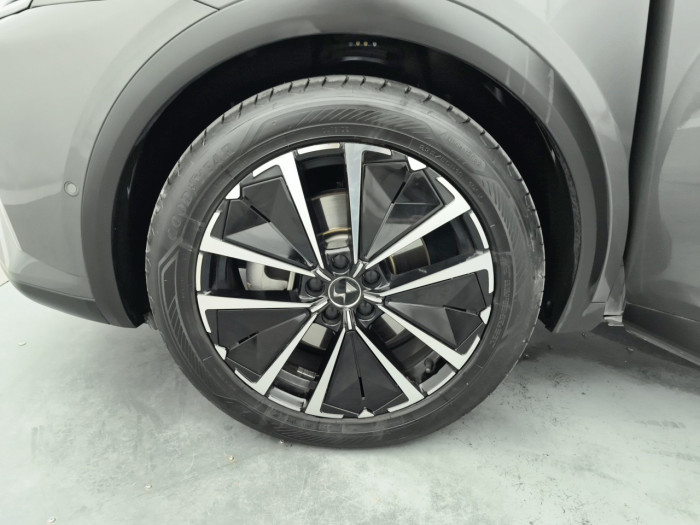 DS DS7 CROSSBACK Hybride E-Tense 300 EAT8 4x4 Louvre