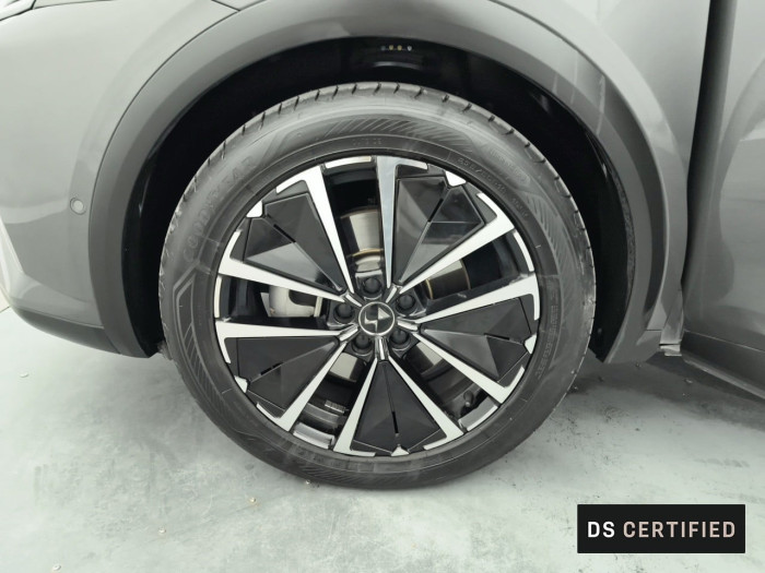 DS DS7 CROSSBACK Hybride E-Tense 300 EAT8 4x4 Louvre