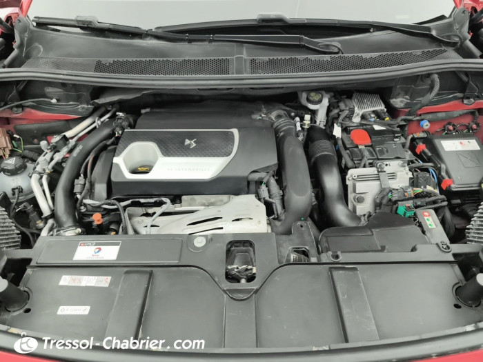 DS DS7 CROSSBACK Hybride 300 E-Tense EAT8 4x4 Performance Line+