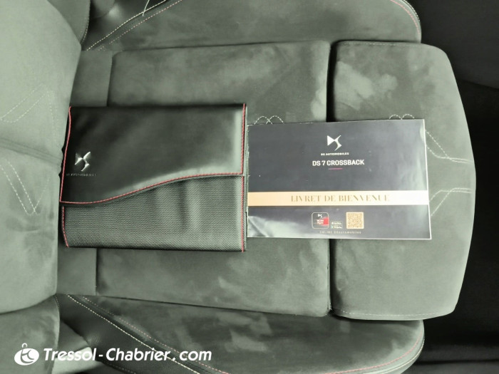 DS DS7 CROSSBACK Hybride 300 E-Tense EAT8 4x4 Performance Line+