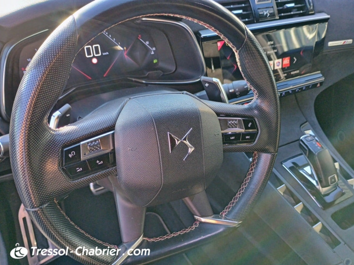 DS DS7 CROSSBACK PureTech 180 EAT8 Performance Line+