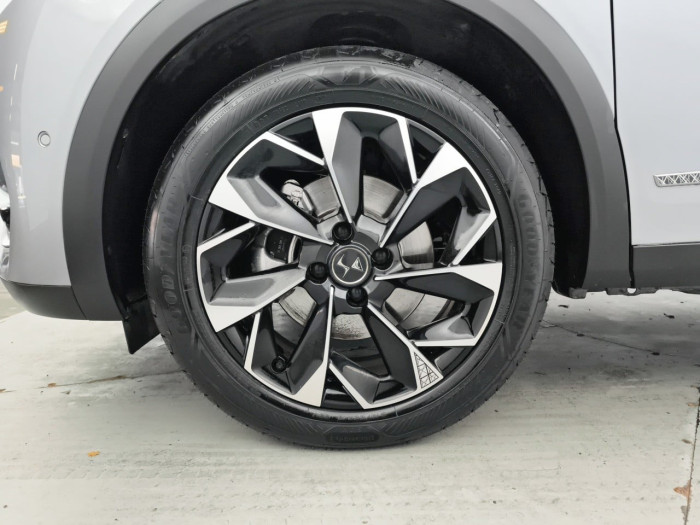 DS DS 3 Crossback DS3 Crossback BlueHDi 130 EAT8 Louvre
