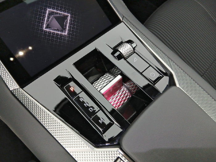 DS DS 4 BlueHDi 130 EAT8 Etoile - Alcantara