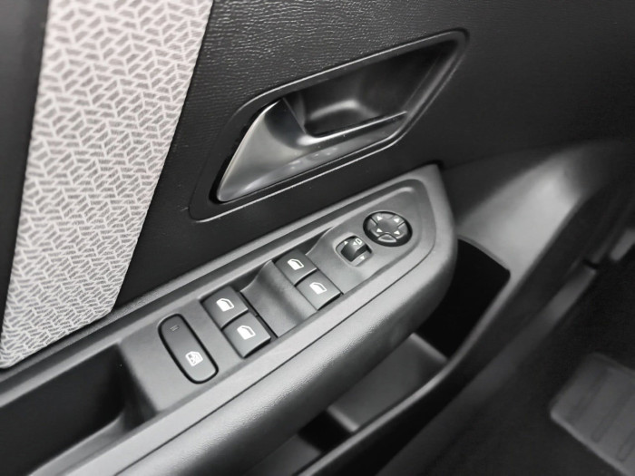 Citroën C4 PureTech 130 S&S EAT8 Shine