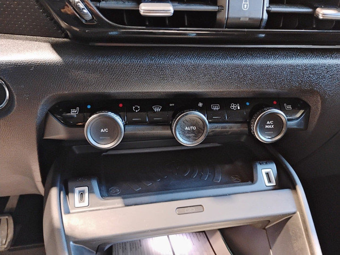Citroën C4 PureTech 155 S&S EAT8 Shine Pack