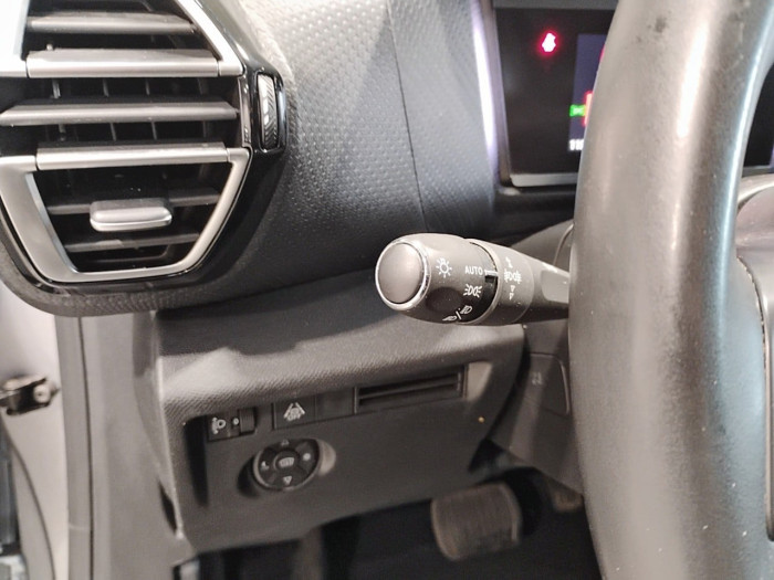 Citroën C4 PureTech 130 S&S EAT8 Shine