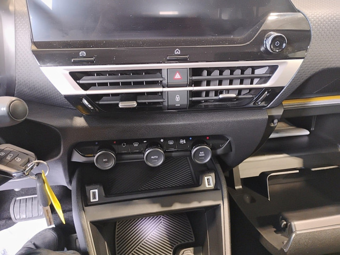 Citroën C4 X Hybride 136 ch e-DCS6 Plus