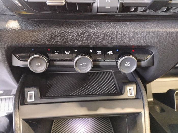Citroën C4 X Hybride 136 ch e-DCS6 Plus