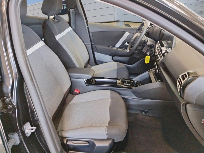 Citroën C4 X Hybride 136 ch e-DCS6 Business