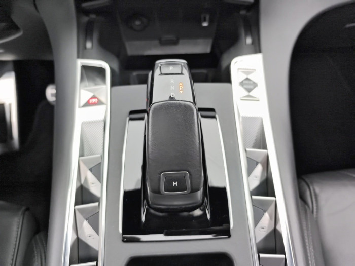 DS DS7 CROSSBACK BlueHDi 180 EAT8 Performance Line+